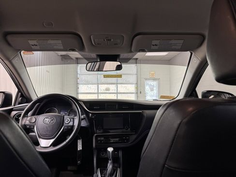 Used 2019 Toyota Corolla SE image 17
