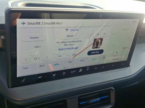 New 2025 Ford Maverick Lobo image 16