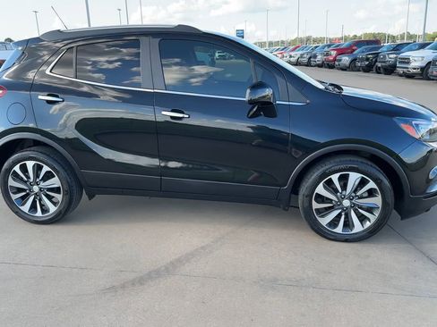 Used 2022 Buick Encore Preferred w/ Safety Package image 2