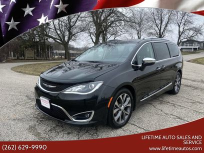 Used 2017 Chrysler Pacifica Limited