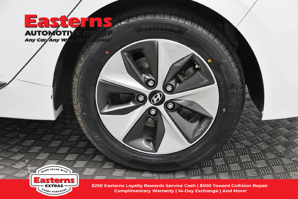 Used 2019 Hyundai Ioniq Electric FWD image 34