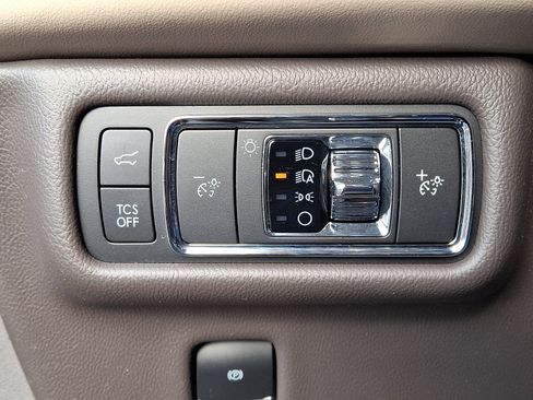 Certified 2022 Lincoln Nautilus Reserve image 28