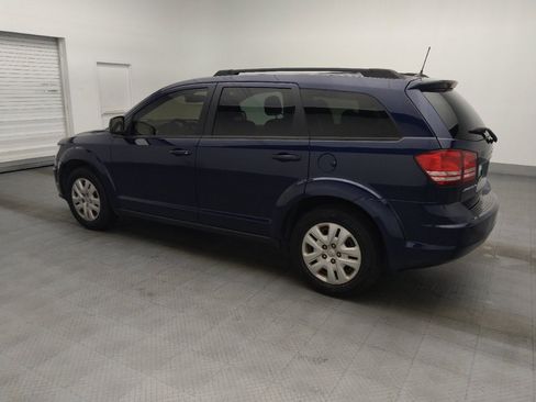 Used 2019 Dodge Journey SE FWD image 3