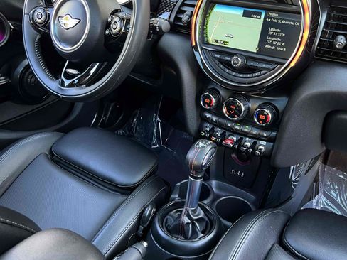 Used 2018 MINI Cooper S FWD image 26