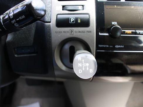 Used 2007 Toyota Prius Touring FWD image 8