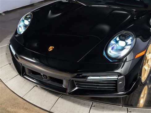 Certified 2025 Porsche 911 Turbo AWD/4WD image 11