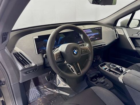 New 2026 BMW iX xDrive60 w/ M Sport Package image 9