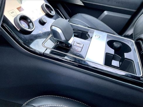 Used 2021 Land Rover Range Rover Velar R-Dynamic S image 20