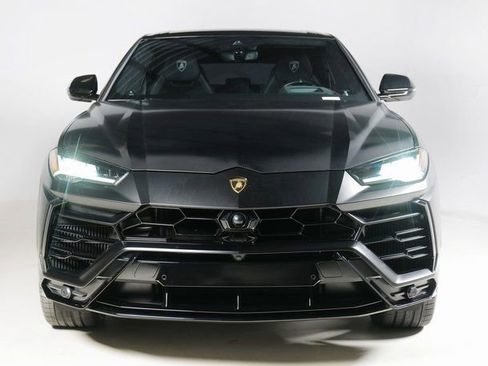 Used 2022 Lamborghini Urus image 8