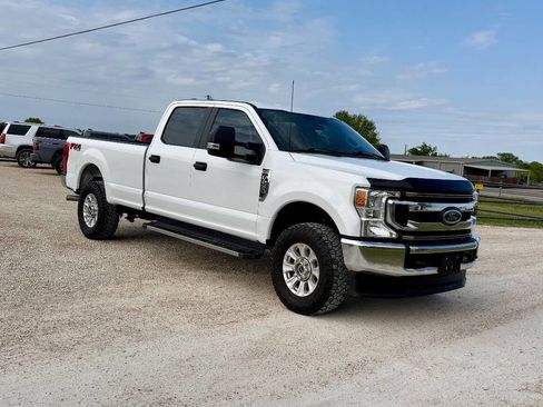 Used 2022 Ford F250 XL w/ STX Appearance Package image 3