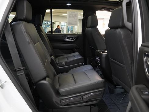 Used 2023 Chevrolet Tahoe Z71 w/ Luxury Package image 35