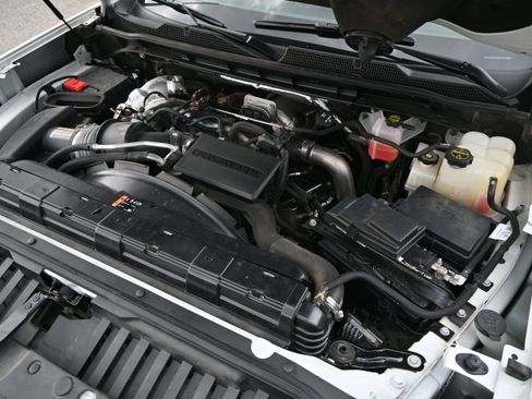Used 2024 Chevrolet Silverado 2500 High Country w/ High Country Premium Package AWD/4WD image 36