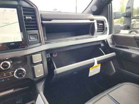 New 2025 Ford F250 Platinum image 26