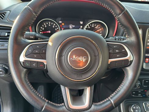 Used 2019 Jeep Compass Trailhawk image 17