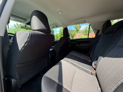 Used 2018 Toyota 4Runner TRD Off-Road AWD/4WD image 20