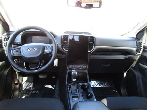 New 2026 Ford Ranger XLT w/ Equipment Group 301A High image 11