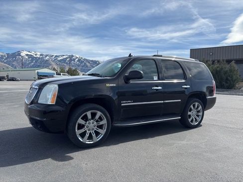 Used 2013 GMC Yukon Denali image 7