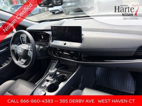 Certified 2025 Nissan Rogue SL w/ SL Premium Package AWD/4WD image 32
