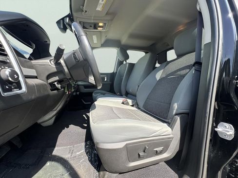 Used 2019 RAM 1500 Classic Warlock w/ Luxury Group image 9