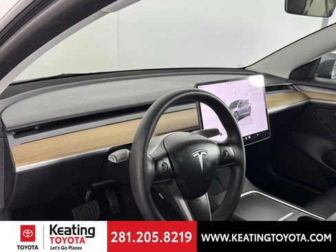 Used 2023 Tesla Model 3 Standard Range image 12