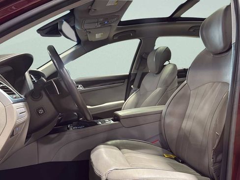 Used 2015 Hyundai Genesis 3.8 w/ Option Group 03 image 28