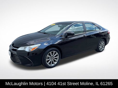Used 2016 Toyota Camry XLE w/ Moonroof Package FWD image 1