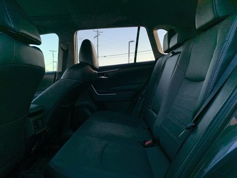 Used 2024 Toyota RAV4 XLE Premium image 32