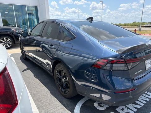 Used 2025 Honda Accord SE image 6