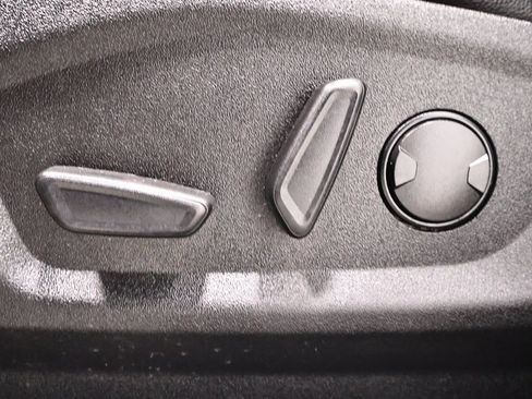 Certified 2023 Ford Edge ST-Line image 14