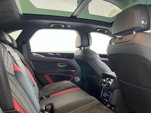 Used 2022 Bentley Bentayga Speed AWD/4WD image 25