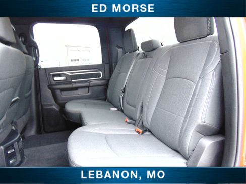 Used 2024 RAM 2500 Big Horn w/ Sport Appearance Package image 12