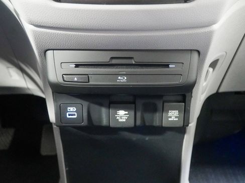 Certified 2023 Honda Odyssey Elite image 42