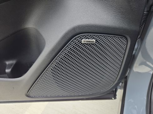 Used 2025 Mitsubishi Outlander SEL FWD image 15