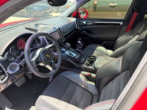 Used 2016 Porsche Cayenne GTS AWD/4WD image 3