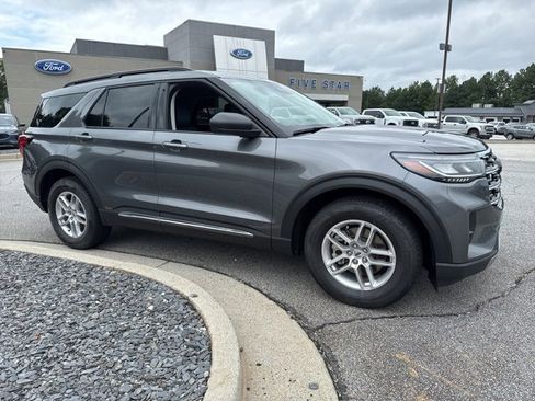 New 2025 Ford Explorer Active w/ Active Comfort Package image 2