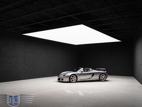 Used 2005 Porsche Carrera GT RWD image 30
