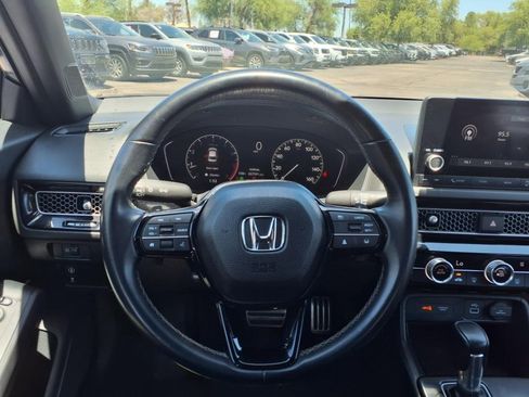 Used 2023 Honda Civic Sport image 8