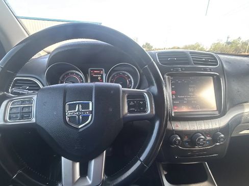 Used 2020 Dodge Journey Crossroad FWD image 22