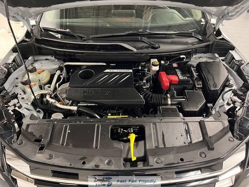 Used 2025 Nissan Rogue SV FWD image 22