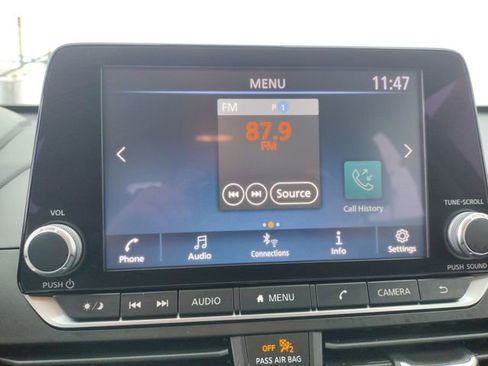 Used 2024 Nissan Altima 2.5 SV image 50