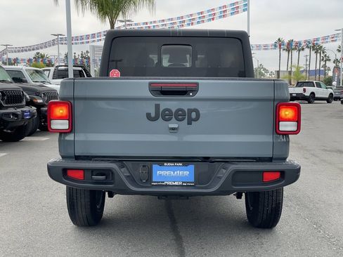 New 2026 Jeep Gladiator Sport image 4