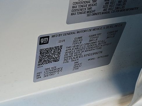 Certified 2026 GMC Sierra 1500 AT4 AWD/4WD image 25