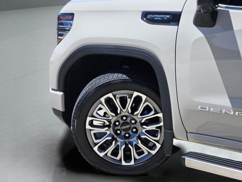 Used 2026 GMC Sierra 1500 Denali Ultimate AWD/4WD image 25