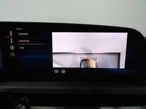 Used 2024 Cadillac Lyriq Luxury image 32