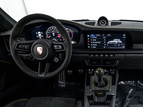 Certified 2026 Porsche 911 GT3 RWD image 14