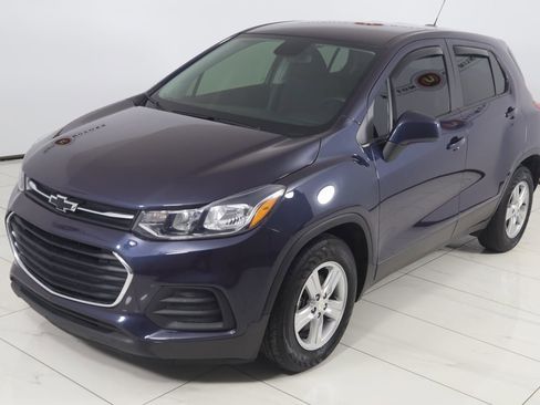 Used 2019 Chevrolet Trax LS w/ Tint and Cruise Package image 18