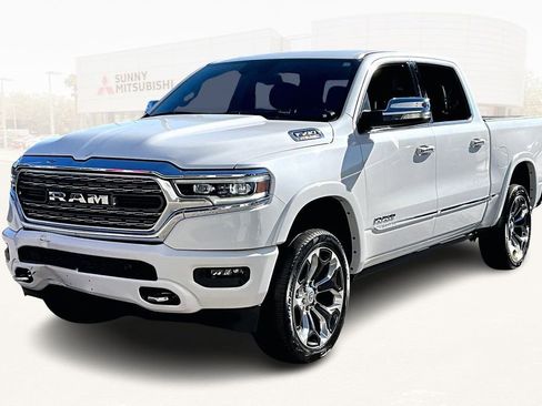 Used 2022 RAM 1500 Limited w/ Body-Colour Bumper Group image 1