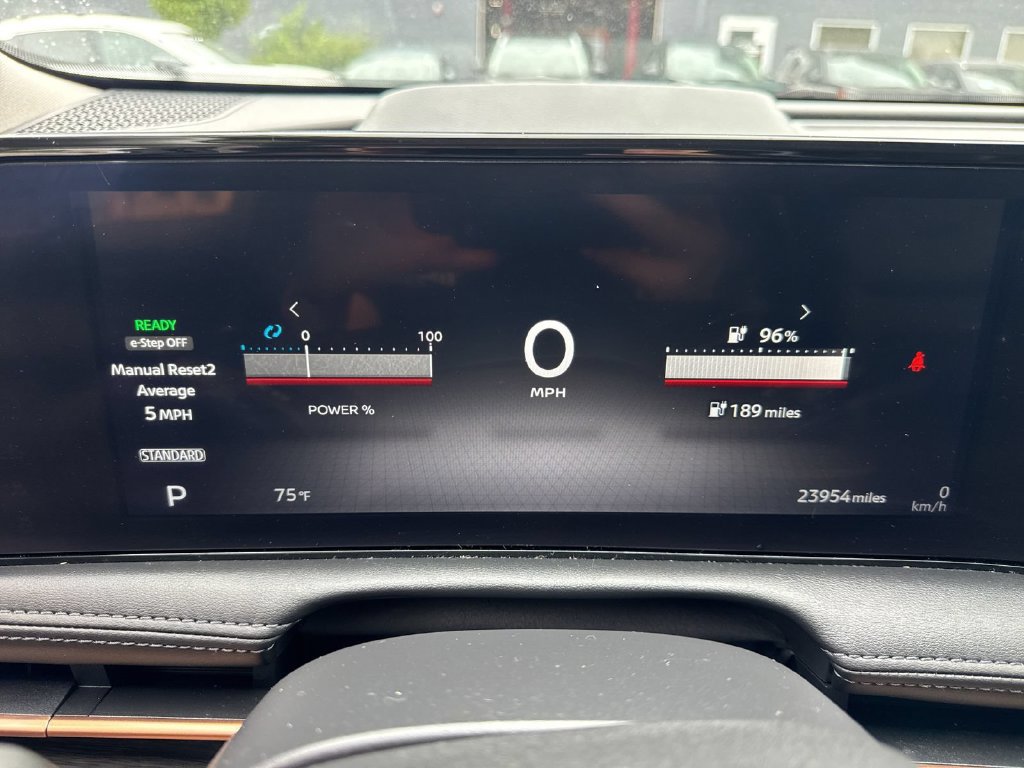 Certified 2023 Nissan Ariya AWD image 9