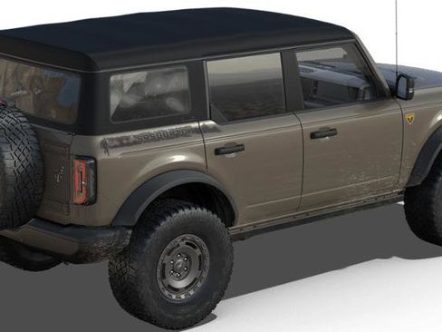 New 2025 Ford Bronco Badlands image 3