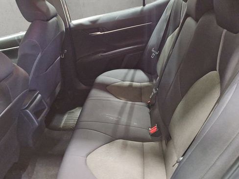 Used 2022 Toyota Camry LE FWD image 23